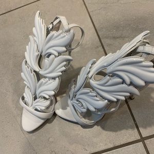 White Giuseppe zanotti heels size 7